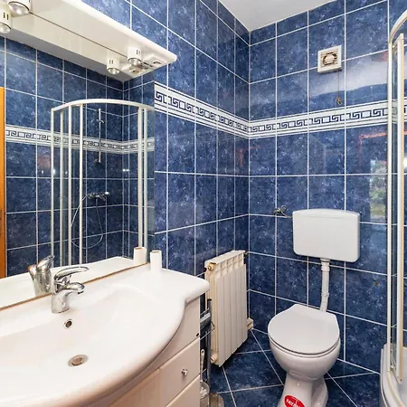 Stunning In With Wifi تروغير