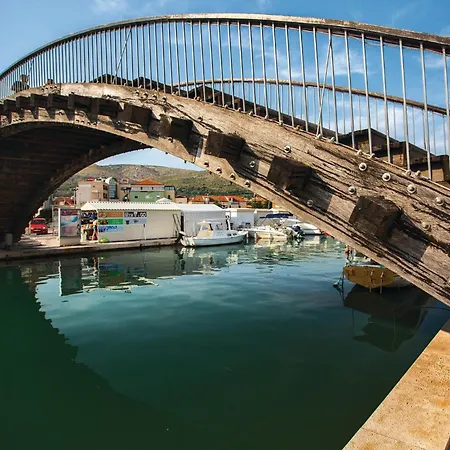 Stunning In With Wifi