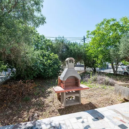 Apartman Stunning In With Wifi Trogir