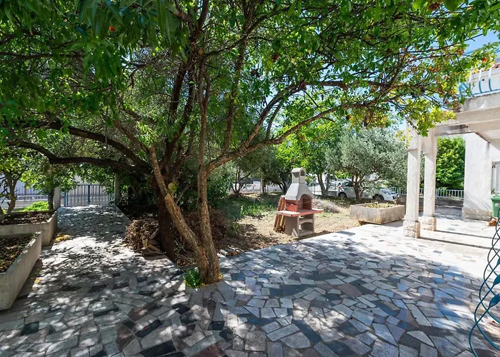 Appartement Stunning In With Wifi Trogir