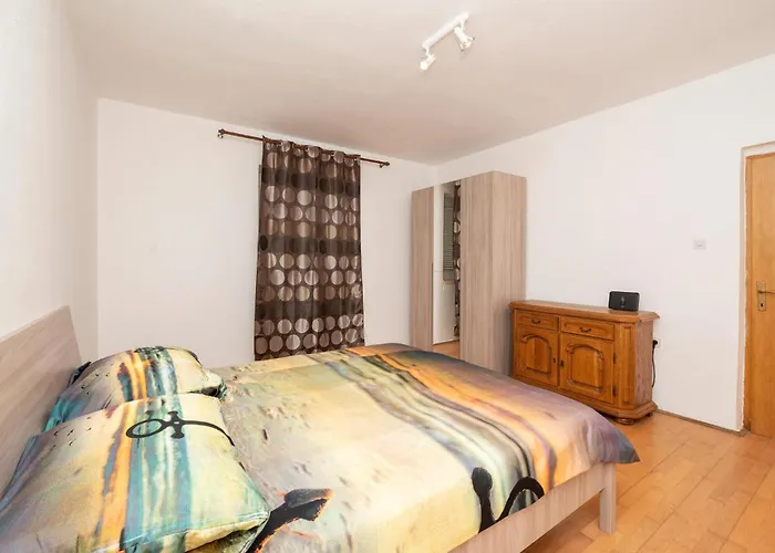 Stunning In With Wifi Apartman Trogir