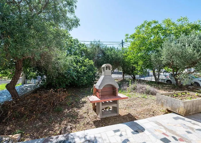 Apartman Stunning In With Wifi Trogir